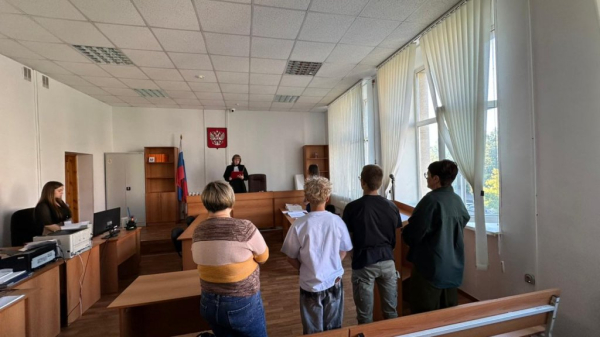 Суд вынес приговор банде подростков-вымогателей в Нижнем Тагиле Суд вынес приговор банде подростков-вымогателей в Нижнем Тагиле