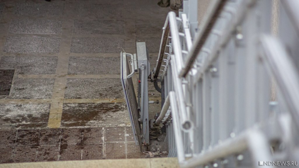 В центре Челябинска подростки избили вступившегося за аутиста парня