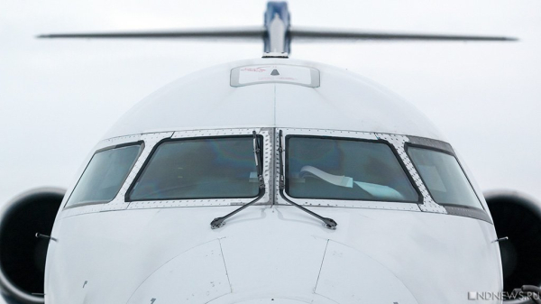 Авиарейс из Челябинска в Москву отменяют третий день подряд Авиарейс из Челябинска в Москву отменяют третий день подряд