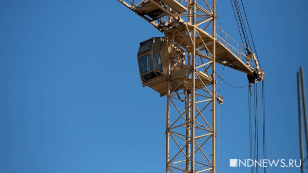 В Башкирии пятеро рабочих пострадали при падении башенного крана